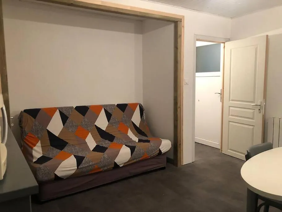 Апартаменты Studio Des Champs Монтелимар